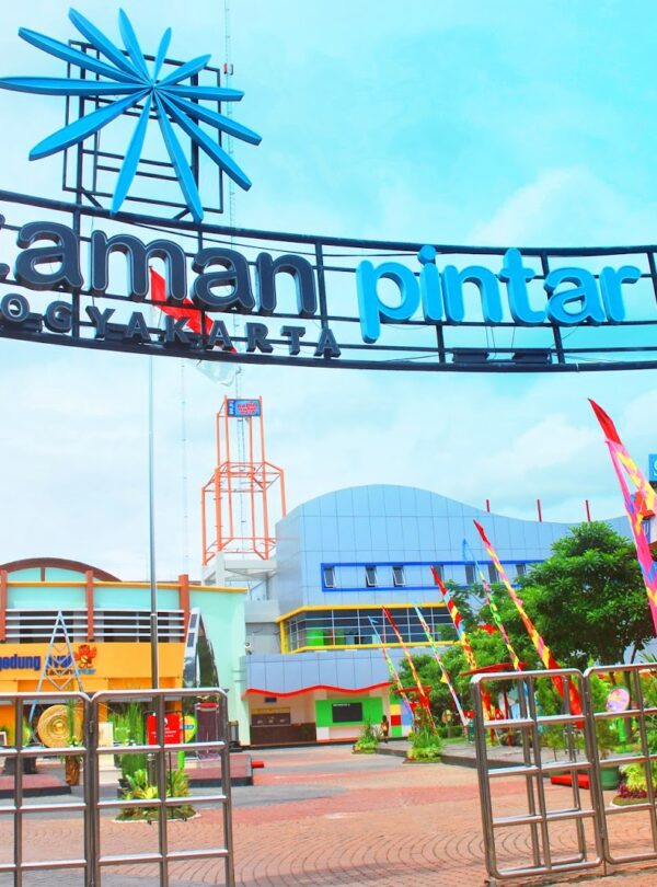 taman pintar - mainkejogja.com